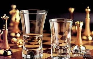 白酒市场回暖，线上销售成酒类经营新趋势